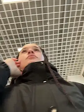 XXX chat uživo modela KishaMur