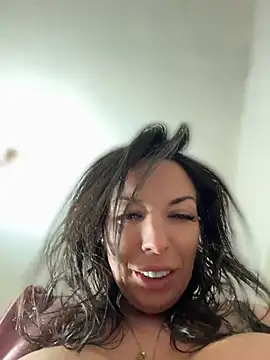 Almmaxxxx webkamerás műsora