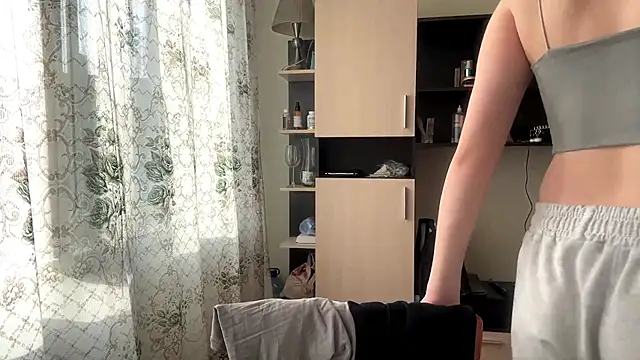 AquilineOrites Adlı Modelin Canlı XXX Sohbeti