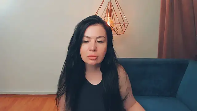 Show modela BrilliantGirll na web-kameri