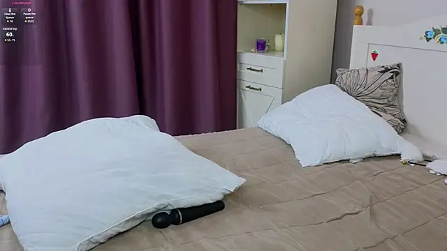 XXX chat uživo modela MicaelaCubr