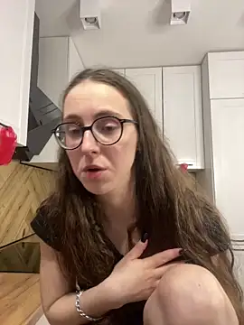 MartiniiSelenna 现场XXX聊天