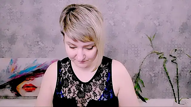 Djullia's Live XXX Chat