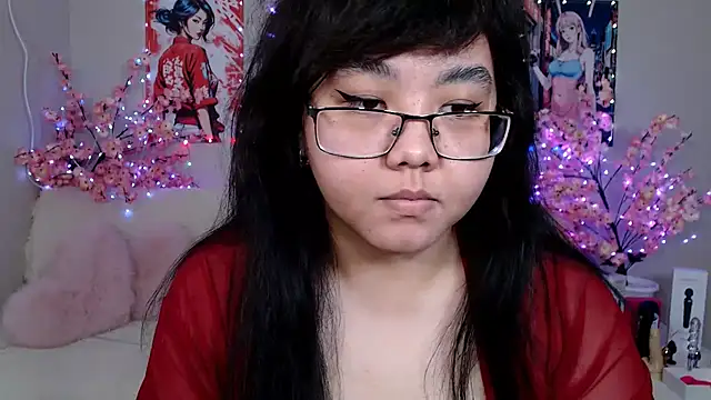 Moertomlly élő XXX-chatje