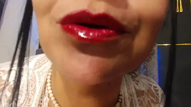 Zara47sweet élő XXX-chatje