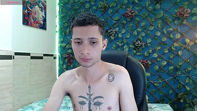 Chat XXX en directo de LucassSmith11