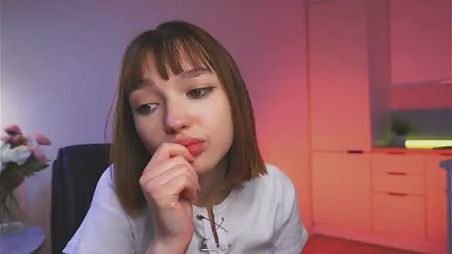 Leyla_crsh élő XXX-chatje