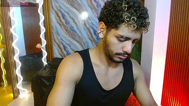 Chat XXX en directo de milo_tay