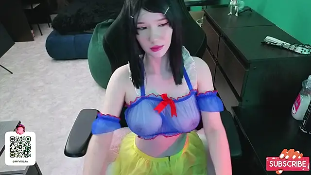 Maya_Viola élő XXX-chatje