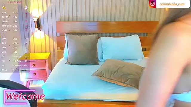 soffia_modre_'s Live XXX Chat