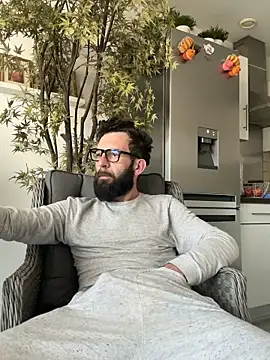 Michel_huge's Webcam Show