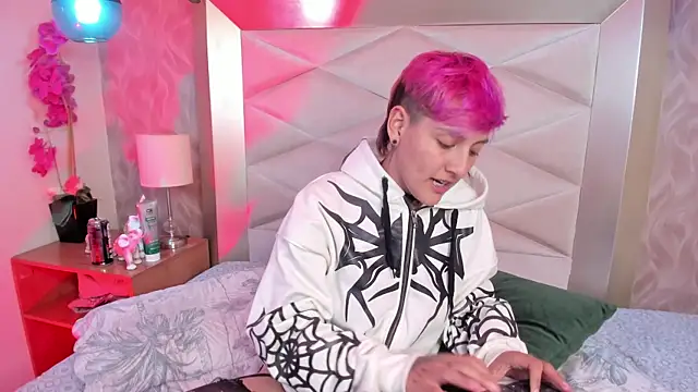 DannyRouds live XXX chat