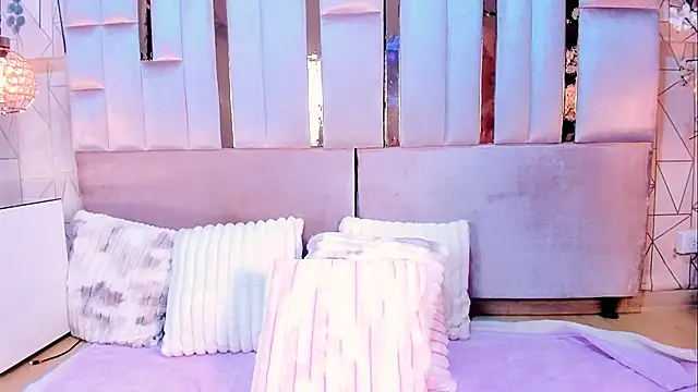 Naomistart's Live XXX Chat