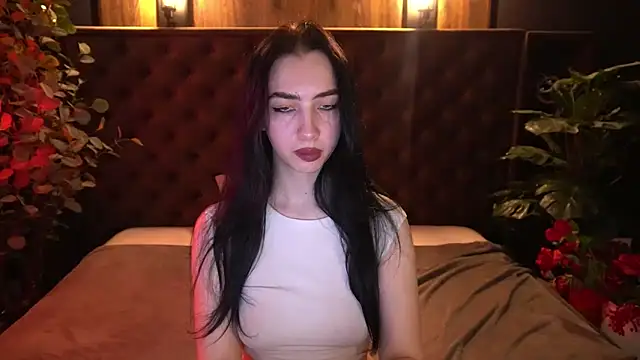 WildKittenX_'s Live XXX Chat