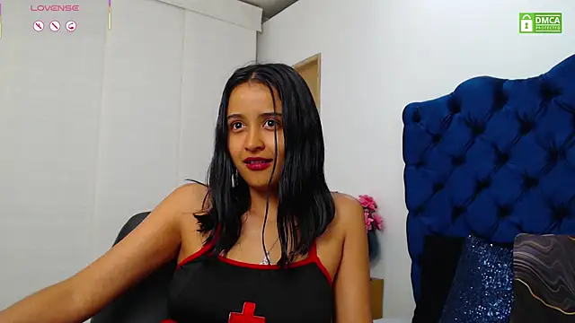 Lili666_ Live XXX Chat