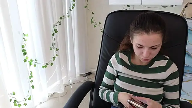 Ulyanix Pertunjukan Webcam