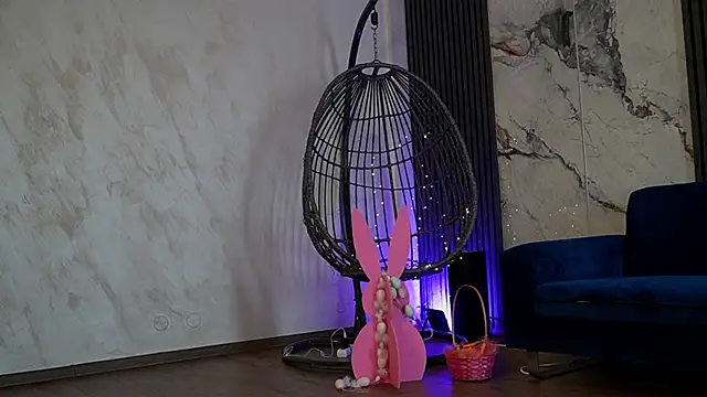 Pokazy przed kamerką – RachelRavee