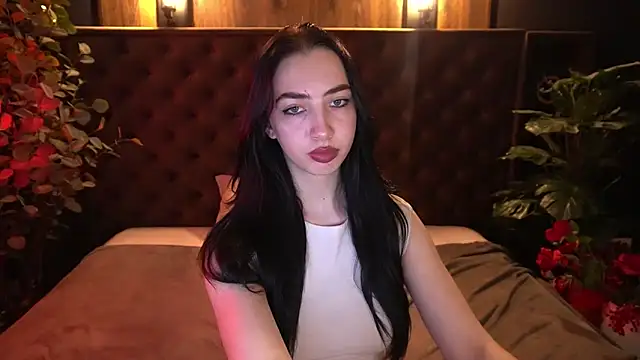 WildKittenX_ live XXX chat