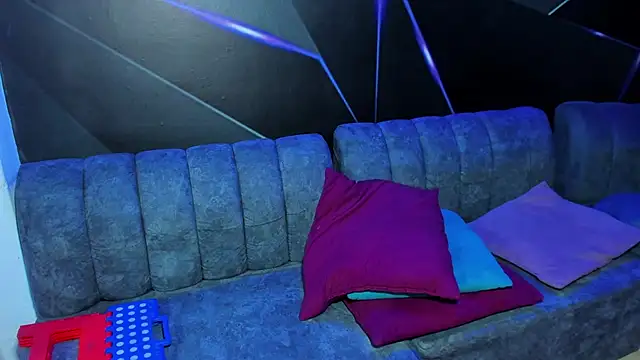 Pokazy przed kamerką – trans_dirtyshow