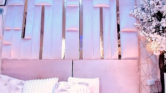 Chat +18 de Naomistart ao vivo