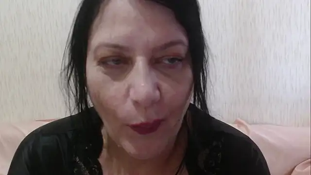 Czat XXX na żywo – VelvetDreamsX