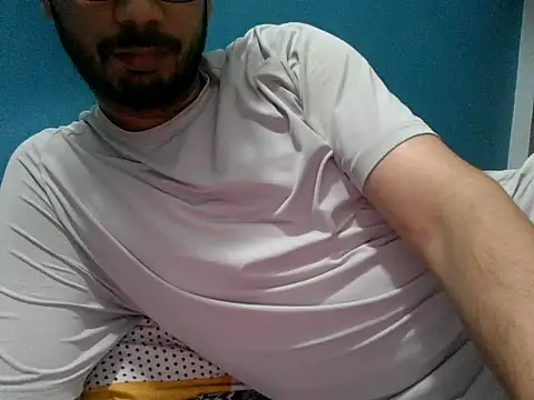 Precumboner 在線直播表演