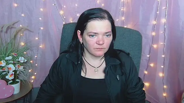 LauraFinn – Live XXX-chat