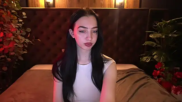 WildKittenX_'s Live XXX Chat