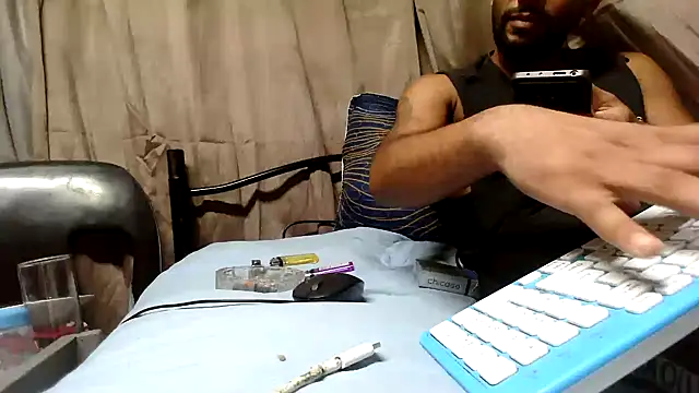 Živý XXX chat Camodick