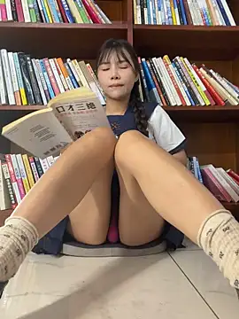 Fire-18's Live XXX Chat