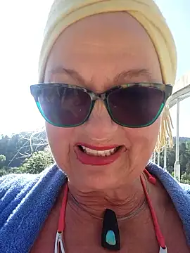 Hot-Muci live XXX chat