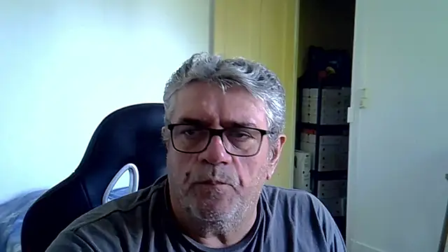 Chat +18 de Laurent_oldmen ao vivo