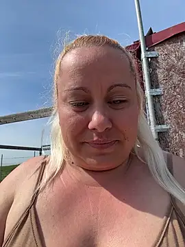 SabinaSweety's Live XXX Chat