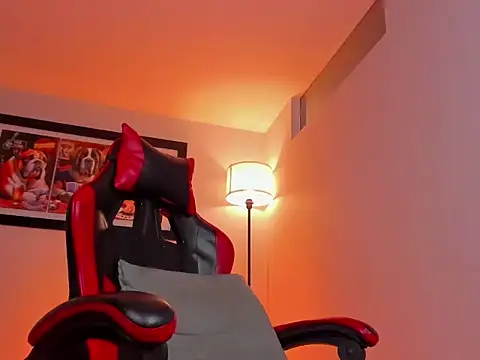 Dominus_AlphaのライブXXXチャット