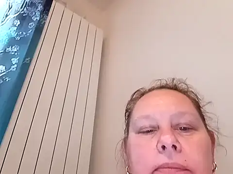 Jahudka47: онлайн-секс-чат