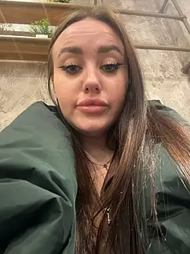 KiraSunshine's Live XXX Chat