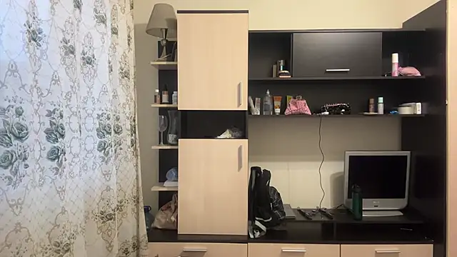 AquilineOrites Adlı Modelin Canlı XXX Sohbeti