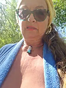 Hot-Muci Live XXX-Chat