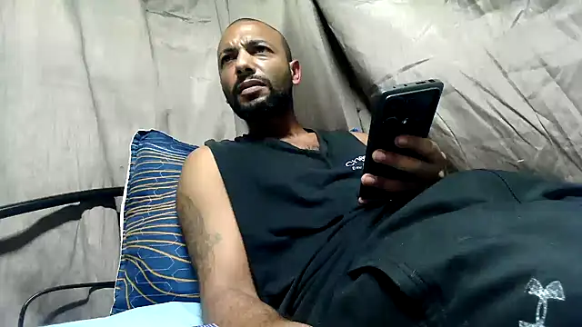 Chat +18 de Camodick ao vivo