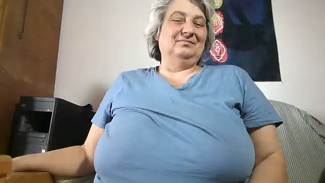 ExquisiteMature Live XXX-chat