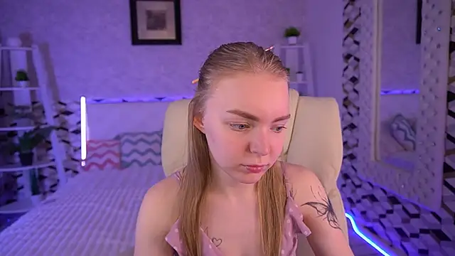 دردشة EmilySunshineS الجنسية المباشرة