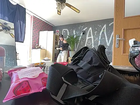 EmmaLyrican Webbikameraesitys