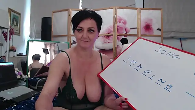 دردشة lucillabollente الجنسية المباشرة