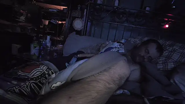 charactrzero: απευθείας συνομιλία ΧΧΧ