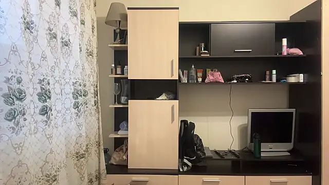 AquilineOrites' Live XXX Chat