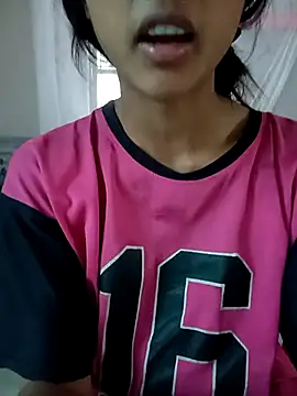 Pokazy przed kamerką – Hoa-tuylip