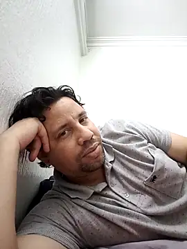 kinmax0's Webcam Show