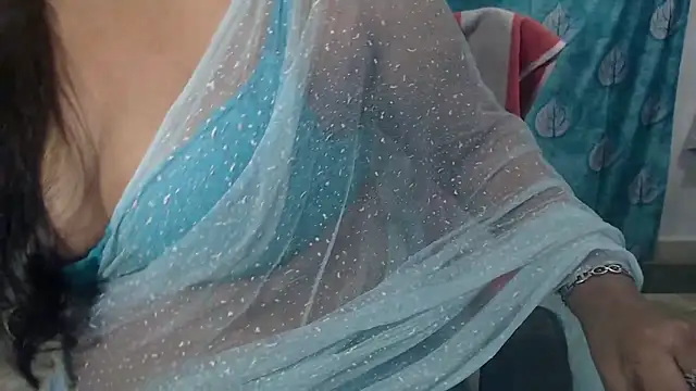 Sophia_your Adlı Modelin Canlı XXX Sohbeti