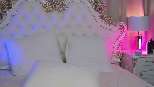 CindyMilのライブXXXチャット