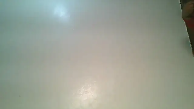 XXX chat uživo modela CuteJ